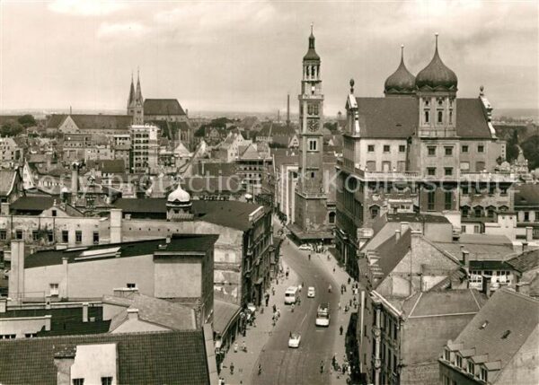 Augsburg Maximilianstrasse mit Rathaus und Perla