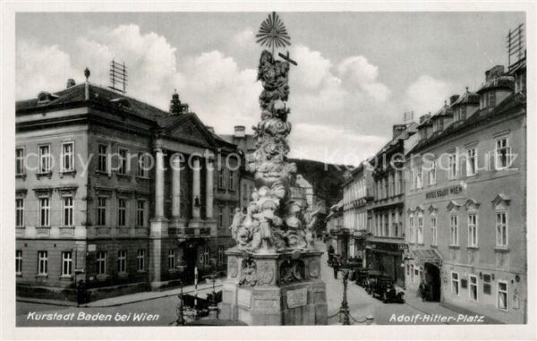Baden Wien Platz Dreifaltigkeitssäule