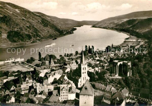 Bacharach Rhein Stadtpanorama mit Blick über den Rhein