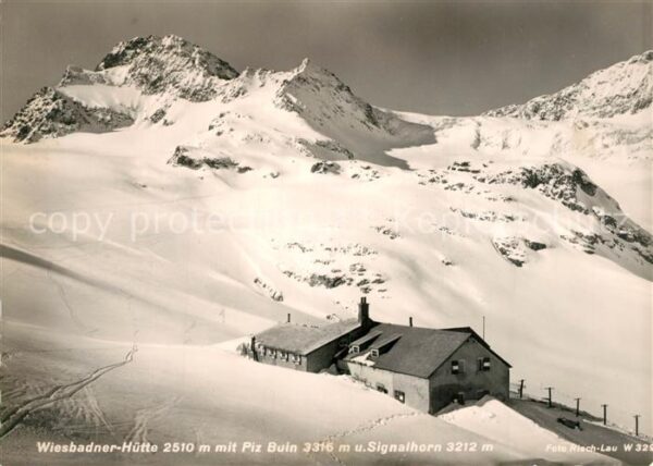 Galtuer Tirol Wiesbadner Hütte mit Piz Buin und Signa