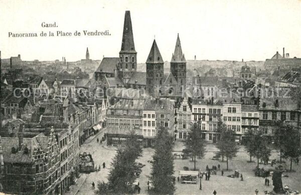 Gand Belgien Panorama de la Place de Vendredi Eglise