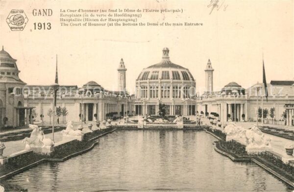 Gand Belgien Cour d_honneur au fond le Dome de l'Ent
