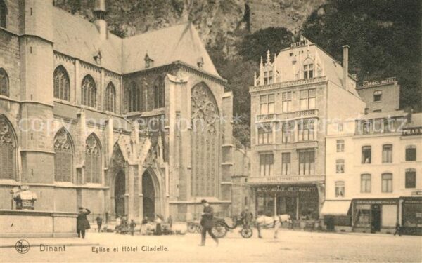 Dinant Wallonie Eglise et Hotel Citadelle Pferdekutsche