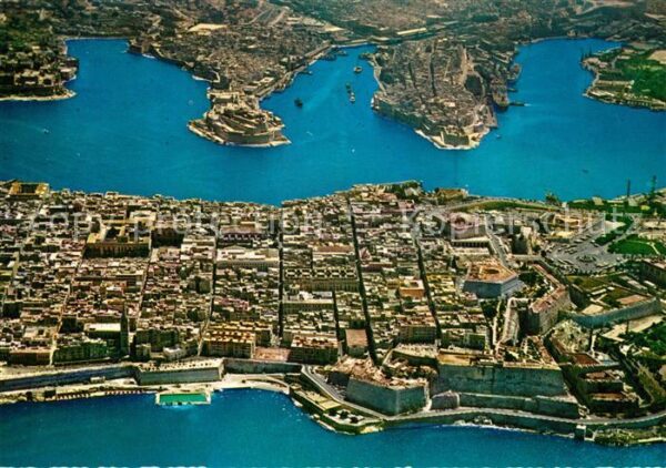 Malta Fliegeraufnahme Valetta and Grand Harbo