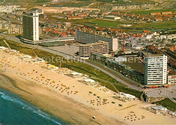 Zandvoort Holland Fliegeraufnahme mit Strand