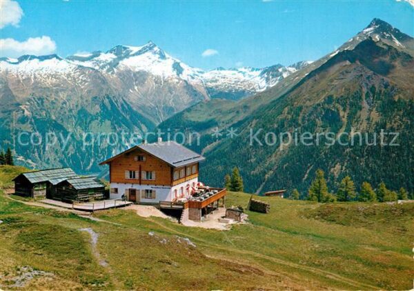 Mallnitz Kaernten Häusler Alm mit Hohe Tauern