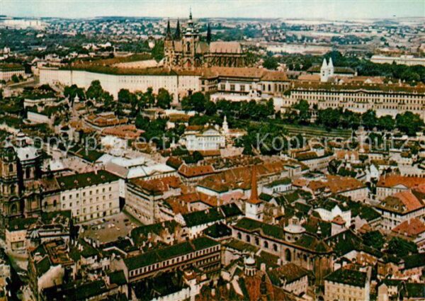 Praha Prahy Prague Blick auf Kleinseite und Prager Burg Fl