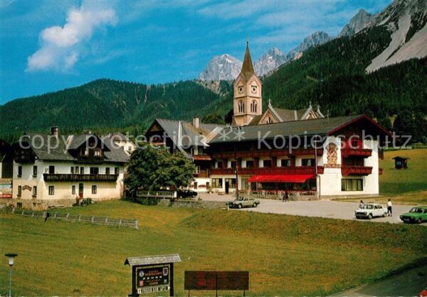 Ramsau Dachstein Steiermark Ortsmotiv mit Kirche Gasthof Kirchenwir