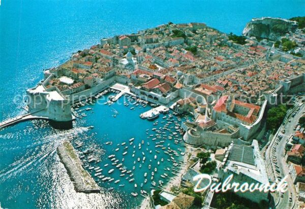 Dubrovnik Ragusa Fliegeraufnahme mit Altstadt und Hafen