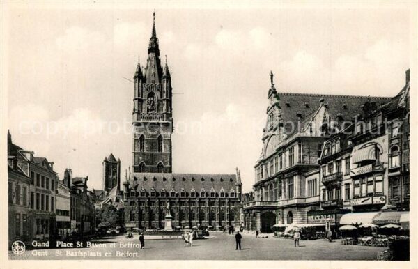 Gand Belgien Place Saint Bavon et le Beffroi