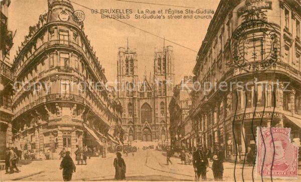 Bruxelles Bruessel La Rue et l'Eglise Sainte Gudule