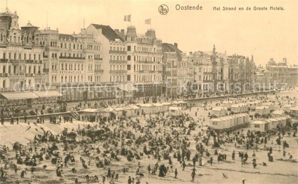 Oostende Ostende Het Strand en de Groote Hotels Plage Gr
