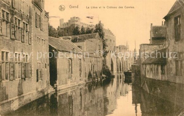 Gand Belgien La Lieve et Chateau des Comtes
