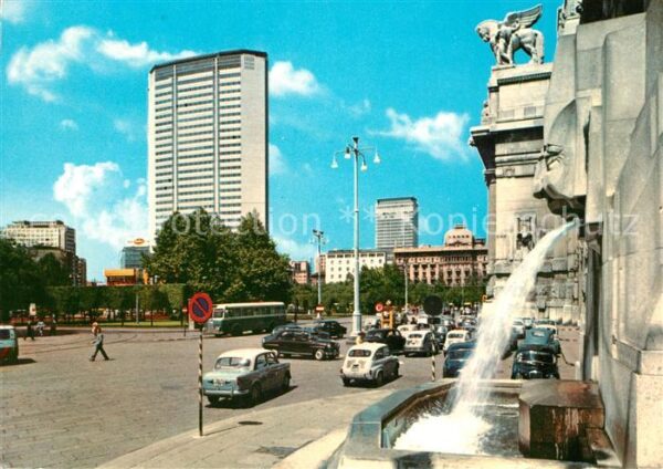 Milano Piazza Duca d’Aosta e Grattacielo Pirel