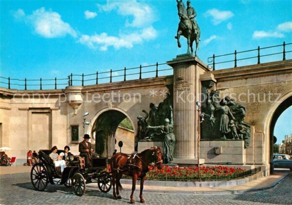 Oostende Ostende Koning Leopold II monument Pferdekutsch
