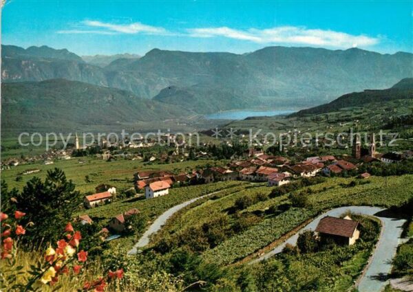 Kaltern Weinstrasse Tirol Mendelstrasse mit St Nikolaus