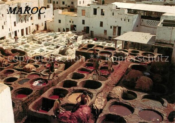 Fes Fez Maroc Les tanneurs surrealisme des coleurs et