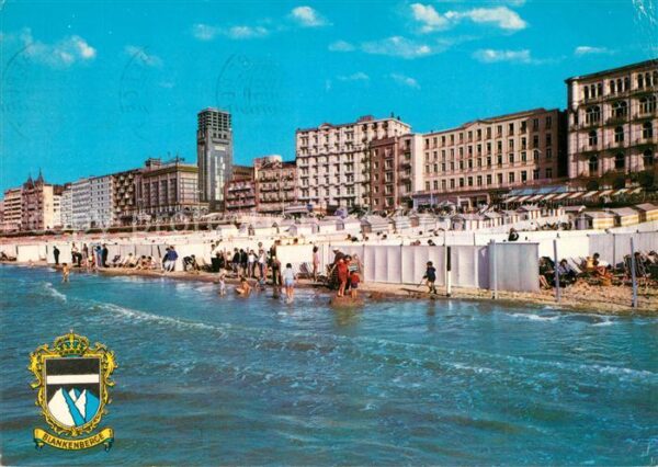 Blankenberge Zeedijk en Casino Strand Hotels