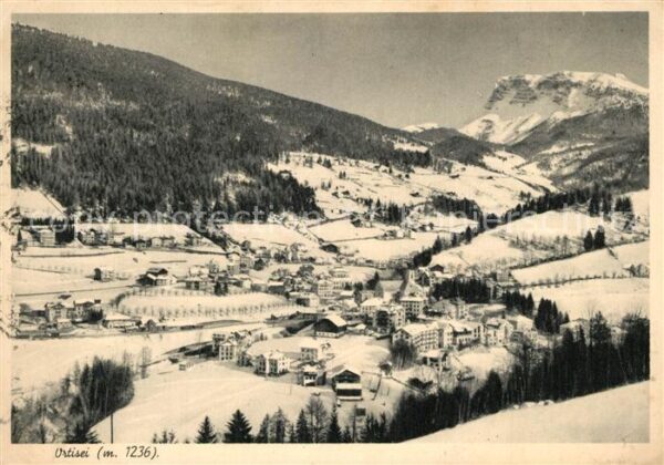 Ortisei St Ulrich Winterpanorama