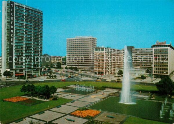 Berlin Ernst Reuter Platz Fontäne Hochhäuser