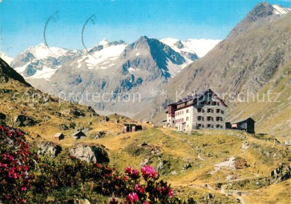 Stubaier Alpen Franz Senn Hütte mit Alpeine