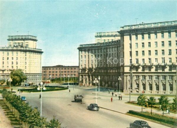 Leningrad St Petersburg Komsomolksaja Platz