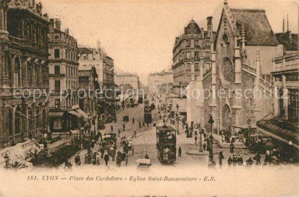 Strassenbahn Lyon Place des Cordeliers Eglise Saint-