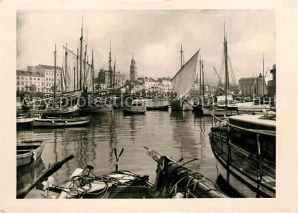 Split Spalato Hafen Segelboote Fischkutter