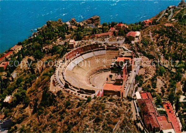 Taormina Sizilien Teatro Greco veduta aerea