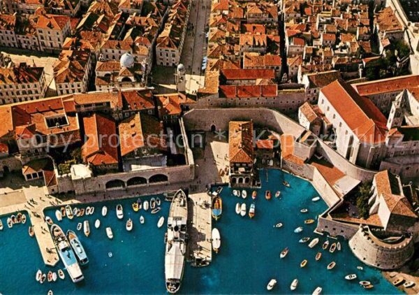 Dubrovnik Ragusa Altstadt Festung Stadtmauer Hafen Flieg