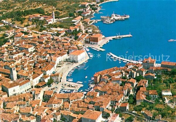 Cres Altstadt Hafen Fliegeraufnahme