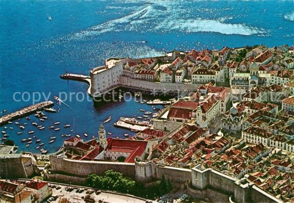 Dubrovnik Ragusa Altstadt Stadtmauer Festung Hafen Flieg