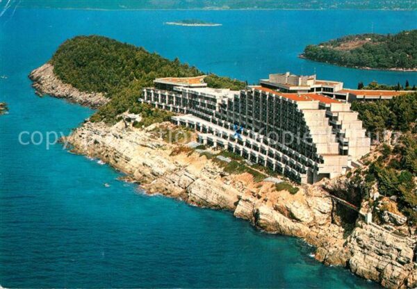 Cavtat Dalmatien Hotel Landzunge Fliegeraufnahme
