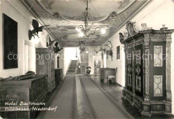 Niederdorf  Villabassa Bolzano IT Hotel Bachmann Treppenhaus Gang Alte Mö