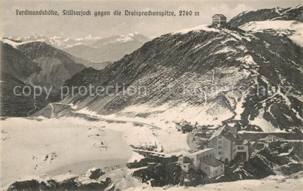 Stilfserjoch Passo dello Stelvio Ferdinandshöhe gegen Dreisprachenspitze