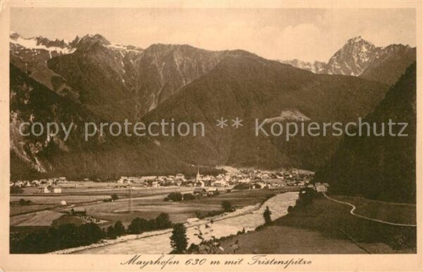 Mayrhofen Zillertal Gesamtansicht mit Tristenspitze Zillert