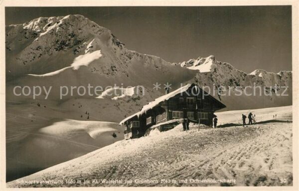Schwarzwasserhuette mit Grünhorn und Ochsenhoferscharte Win