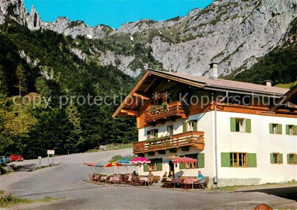 Kirchdorf Tirol Unterkunftshaus Griessneralm gegen Stri