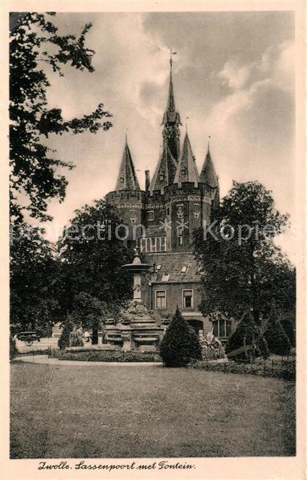 Zwolle Overijssel Sassenpoort met Fontein