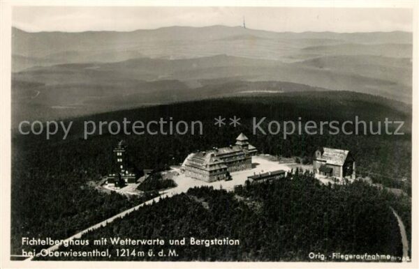Oberwiesenthal Erzgebirge Fichtelberghaus mit Wetterwarte und Ber