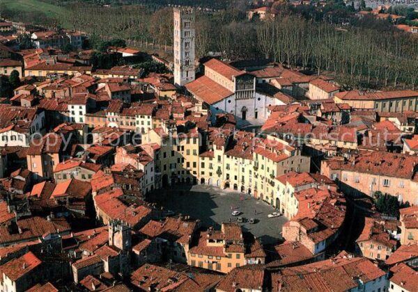 Lucca Anfiteatro Romano e Basilica di San Fre