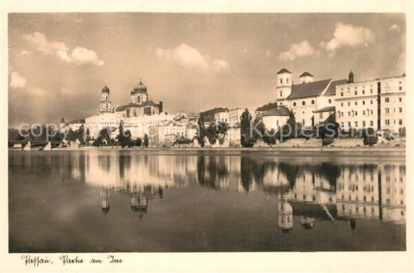 Passau Ufer des Inns Kirche