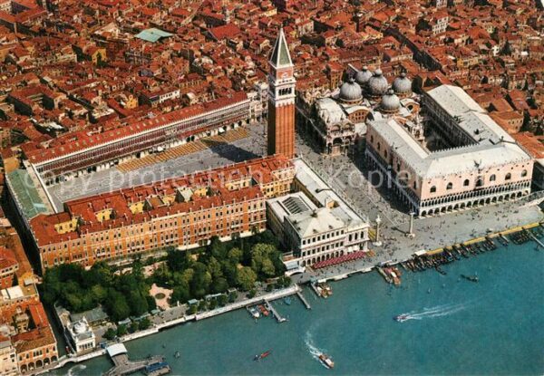 Venezia Venedig Fliegeraufnahme Markusplatz