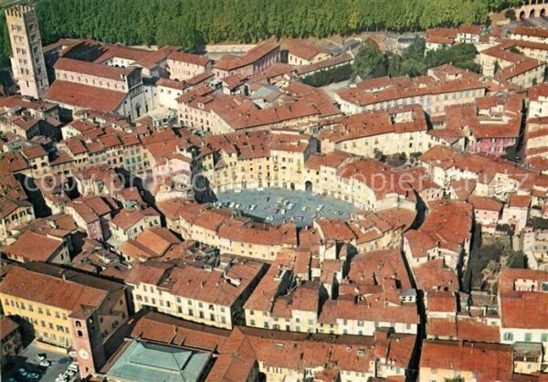 Lucca Fliegeraufnahme Anfiteatro Romano
