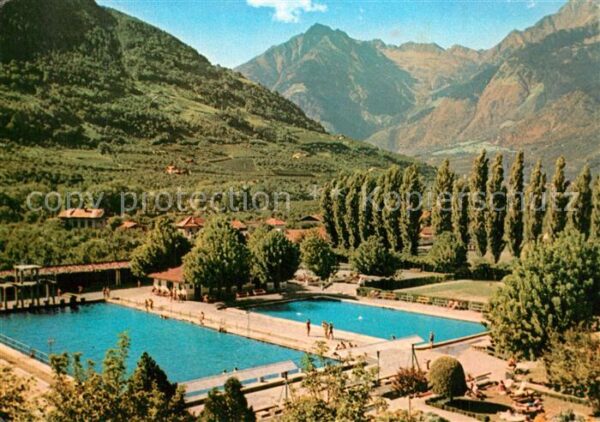 Merano Suedtirol Lido Schwimmbad