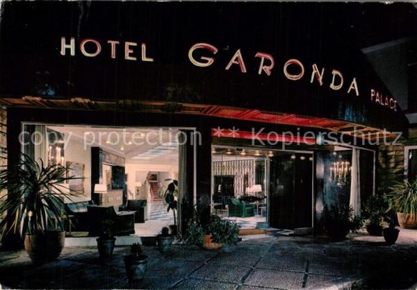 Palma de Mallorca Hotel Garonda Palace Nachtaufnahme
