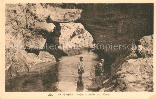 Gabes Voute naturelle sur l Oued