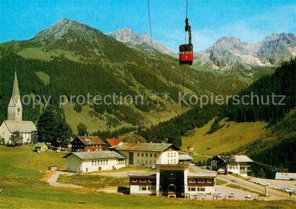Mittelberg Kleinwalsertal Ortsmotiv mit Kirche Walmendingerhorn B