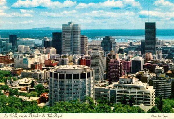Montreal Quebec La Ville vue du Belvedere du Mont Royal