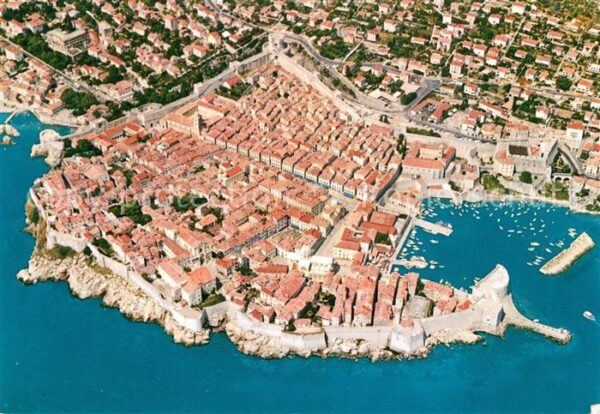 Dubrovnik Ragusa Altstadt Festung Hafen Fliegeraufnahme